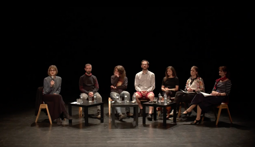 Diskuse Covid and what's next?Zleva moderátorka Miroslava Kovářová a diskutující Yuri Korec, Pavol Gajdoš, Dano Raček, Barbora Janáková a Jana Tereková a Monika Čertezni